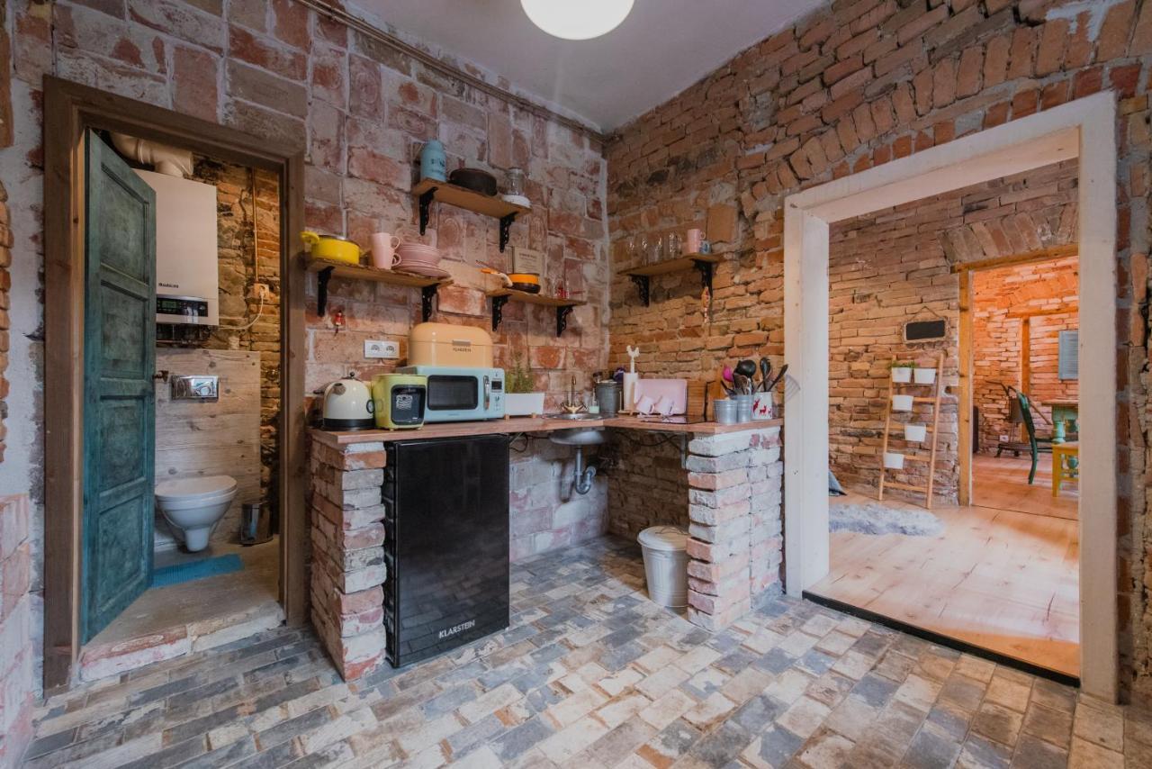 Accommodation At The Folklore Apartment Bratislava Ngoại thất bức ảnh